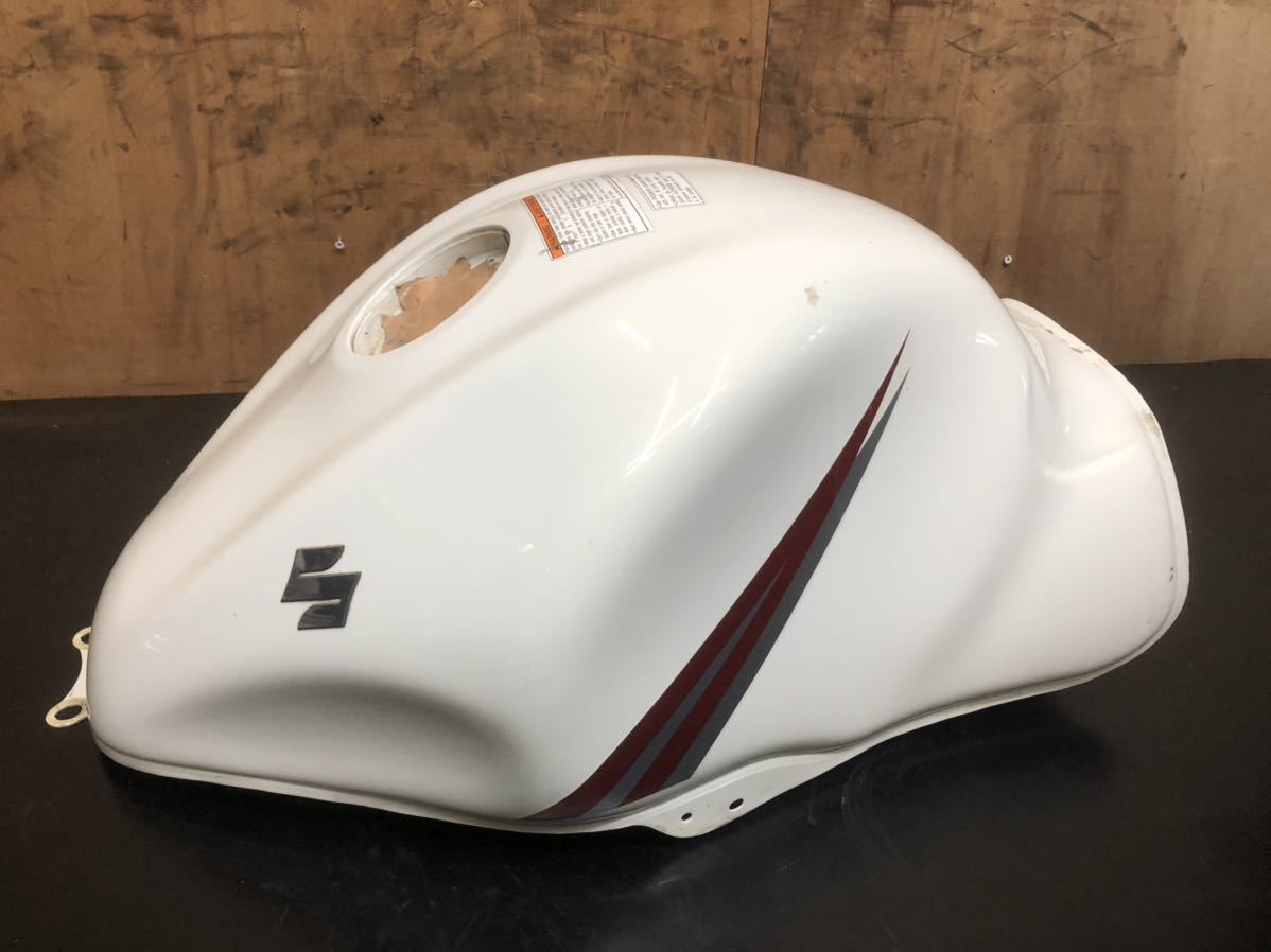 ハヤブサ スズキ GSX1300R 隼 GSX1300Rハヤブサ 純正 燃料タンク