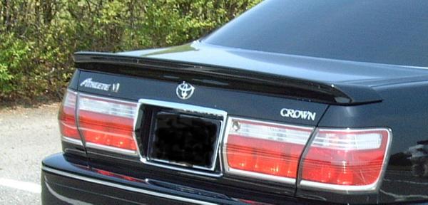 17系クラウン ロイヤル アスリート リアウイング CROWN セダン FRP製