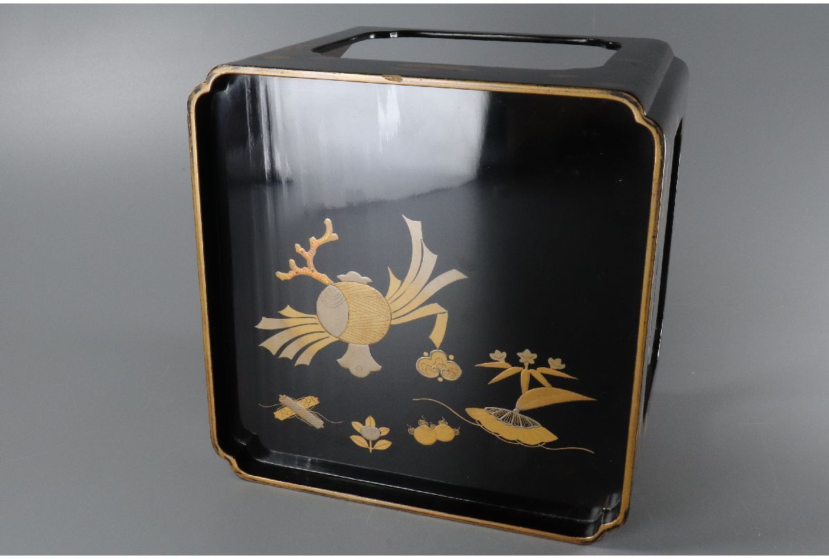 URA]極上/朱塗金蒔絵松竹梅七福神宝文三ツ組盃/漆塗金蒔絵宝尽文盃台/4
