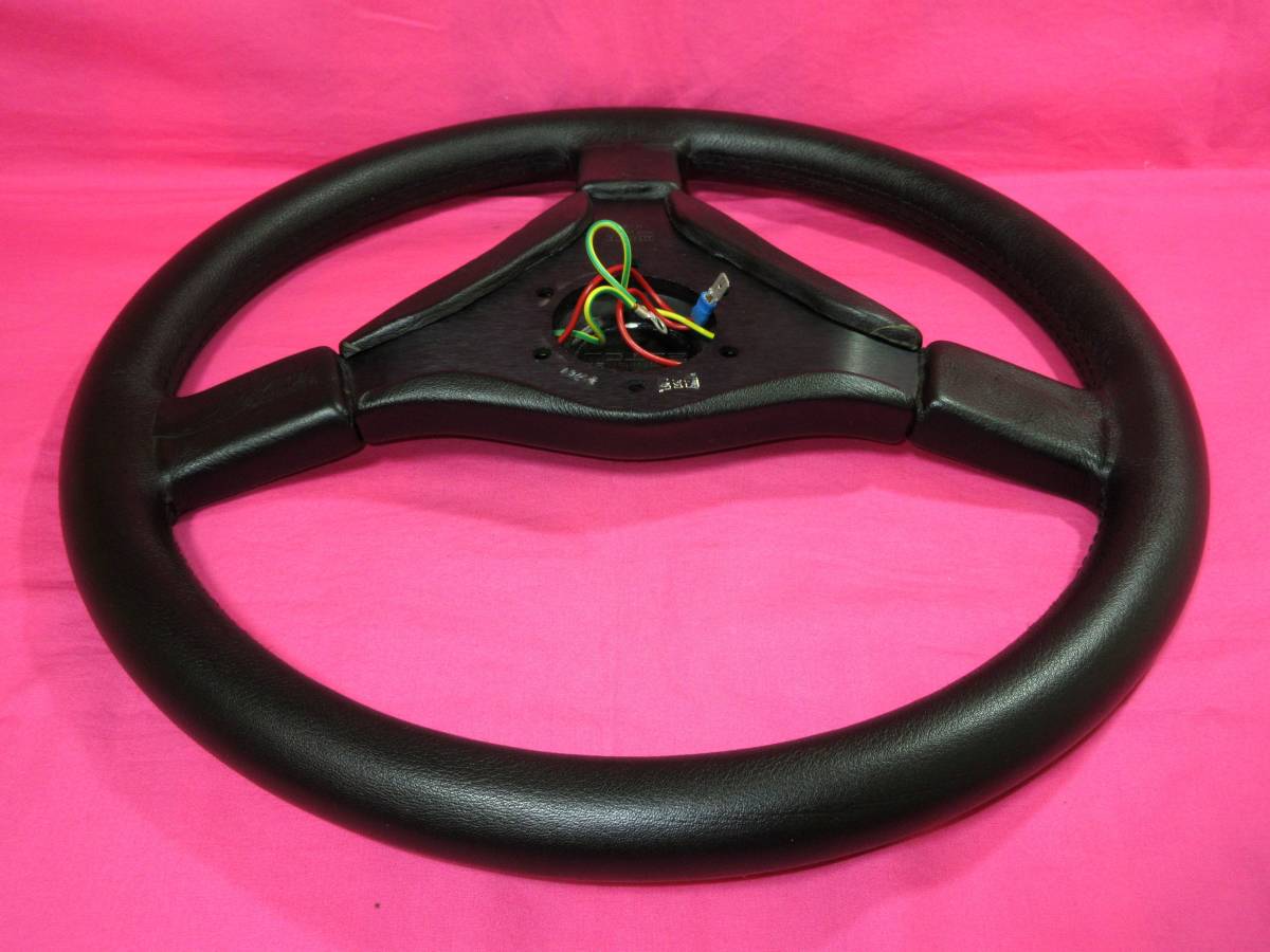 3261 正規品 MOMO handling by LOTUS ロータス 大径38Φ ブラックレザー 