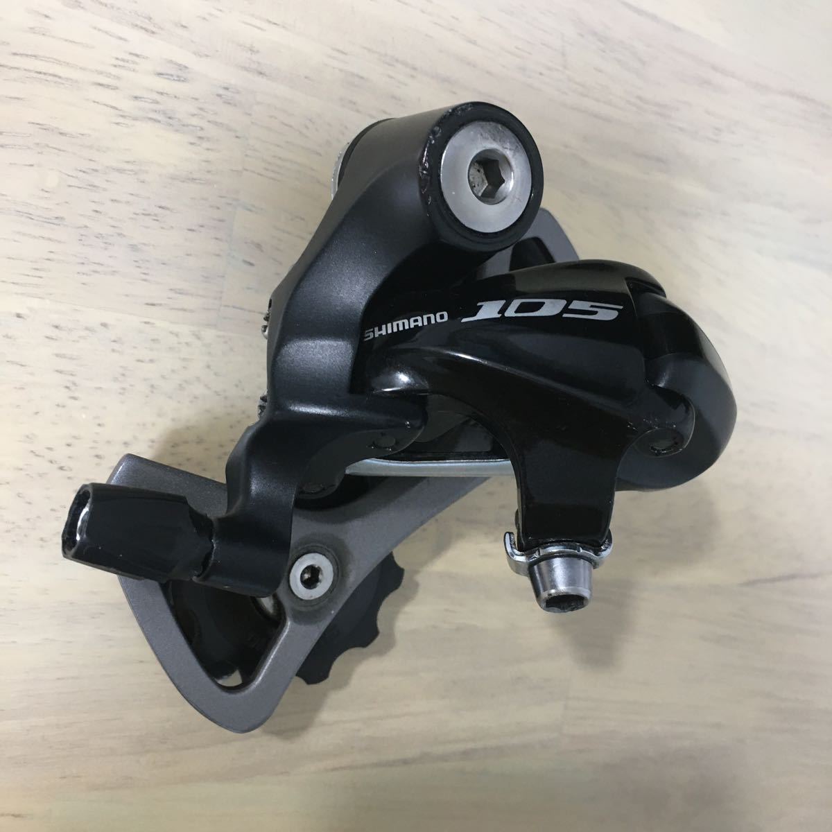 正規品，豊富な シマノ SHIMANO リアディレイラー 105 RD-5700(リアディレイラー)｜売買されたオークション情報、yahooの商品情報をアーカイブ公開 - オークファン リアディレイラー
