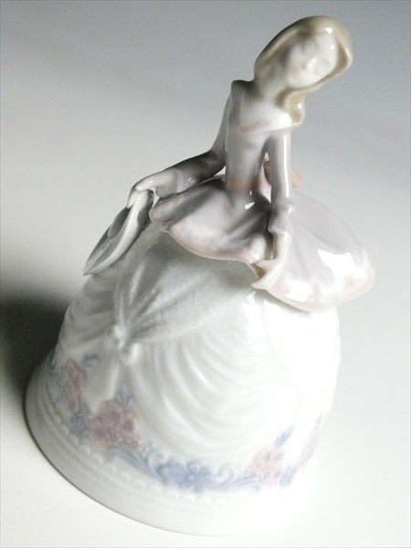 k345 LLADRO リヤドロ 【秋の貴婦人】 ベル 卓鈴 飾物