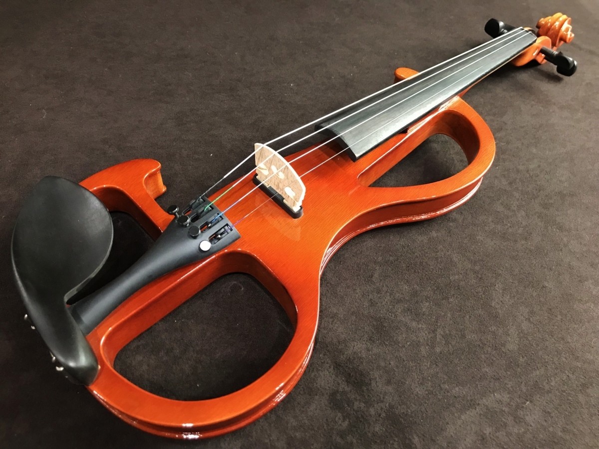 新品 セイレントバイオリン 1/2 エレキバイオリン ケース＆弓付き