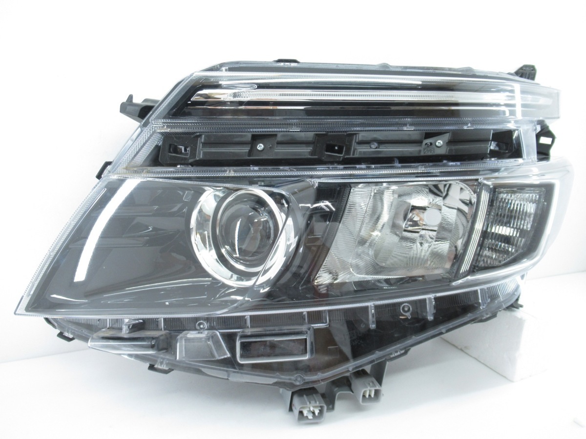 ヴォクシー ヘッドライト LED 左ヘッドライト 左 トヨタ VOXY 前期 