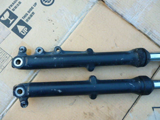 CB50S AC02 純正フロントフォークASSY 本物保証，得価 CB50S(AC02) フロントフォーク左右