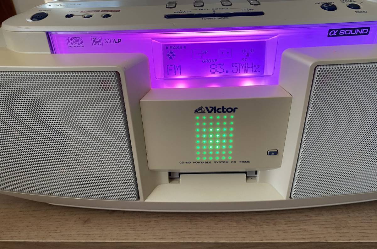 Victor Clavia CD⁄MDポータブルシステムRC-ZX25MD-A