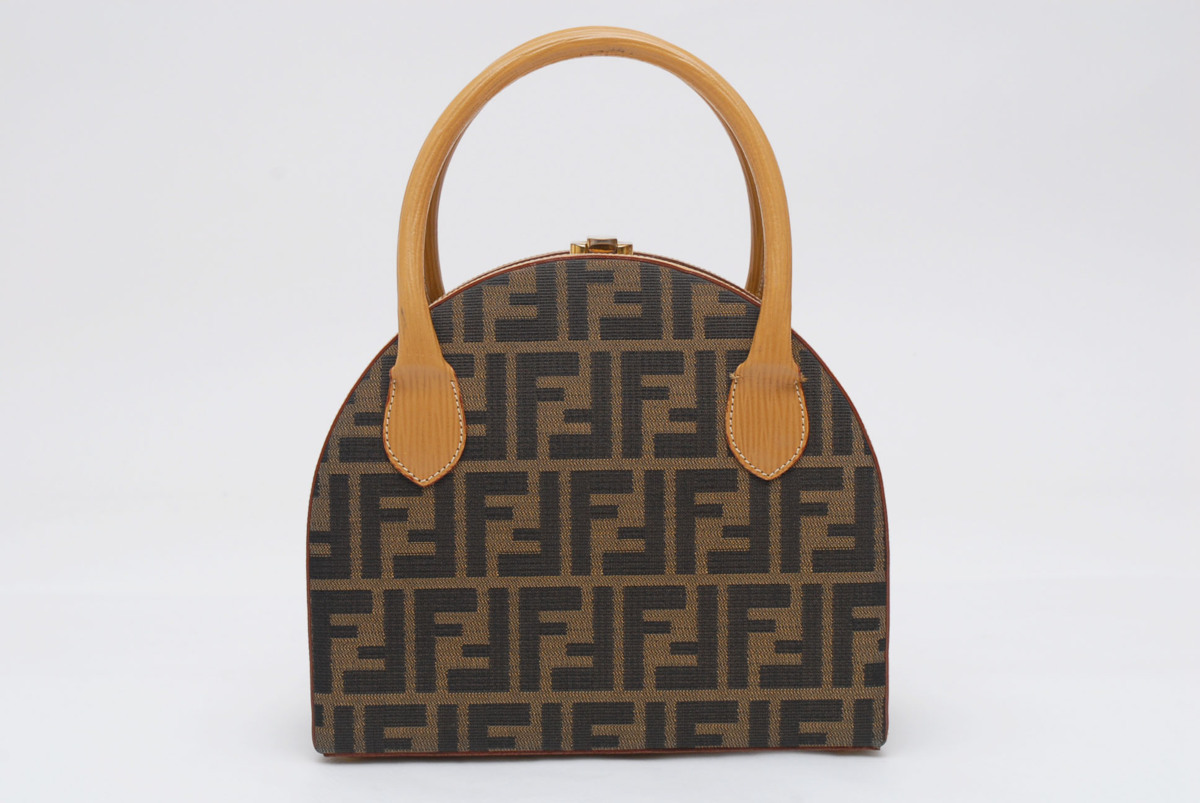 鑑定保証付 1円スタート 美品 フェンディ FENDI ズッカ ゴールド金具