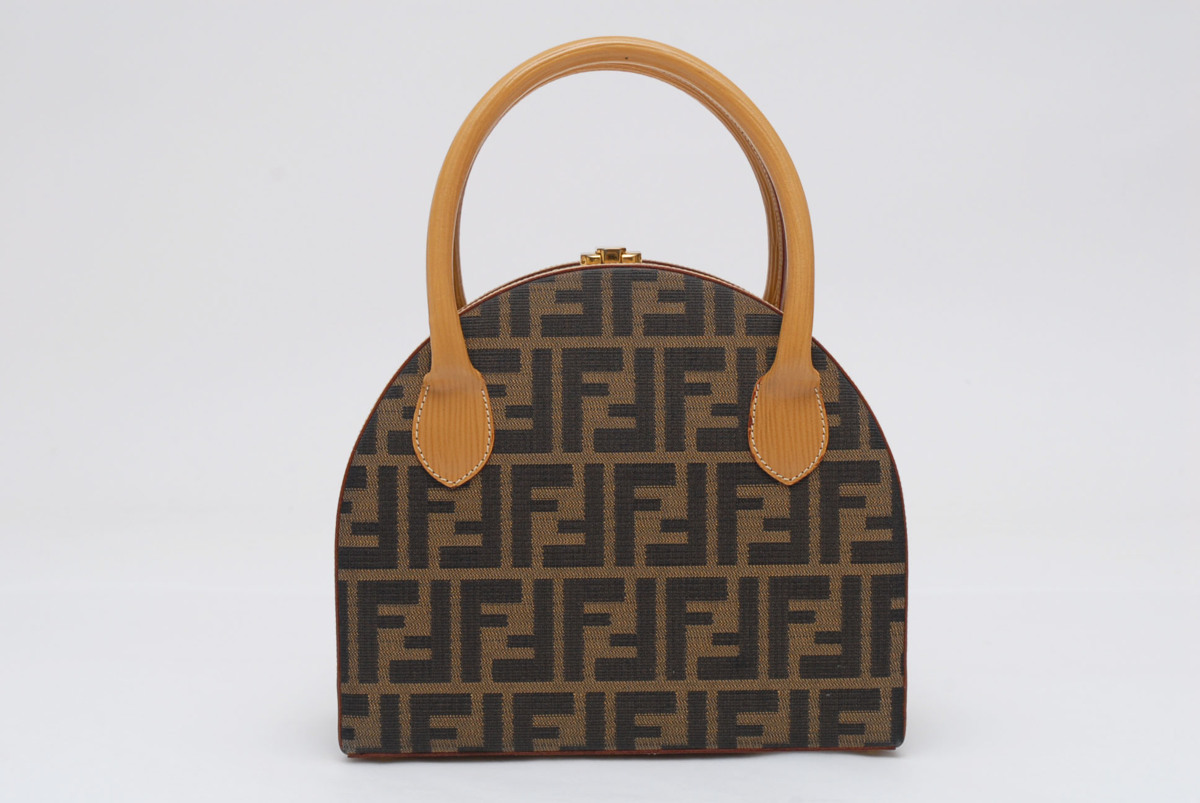 鑑定保証付 1円スタート 美品 フェンディ FENDI ズッカ ゴールド金具