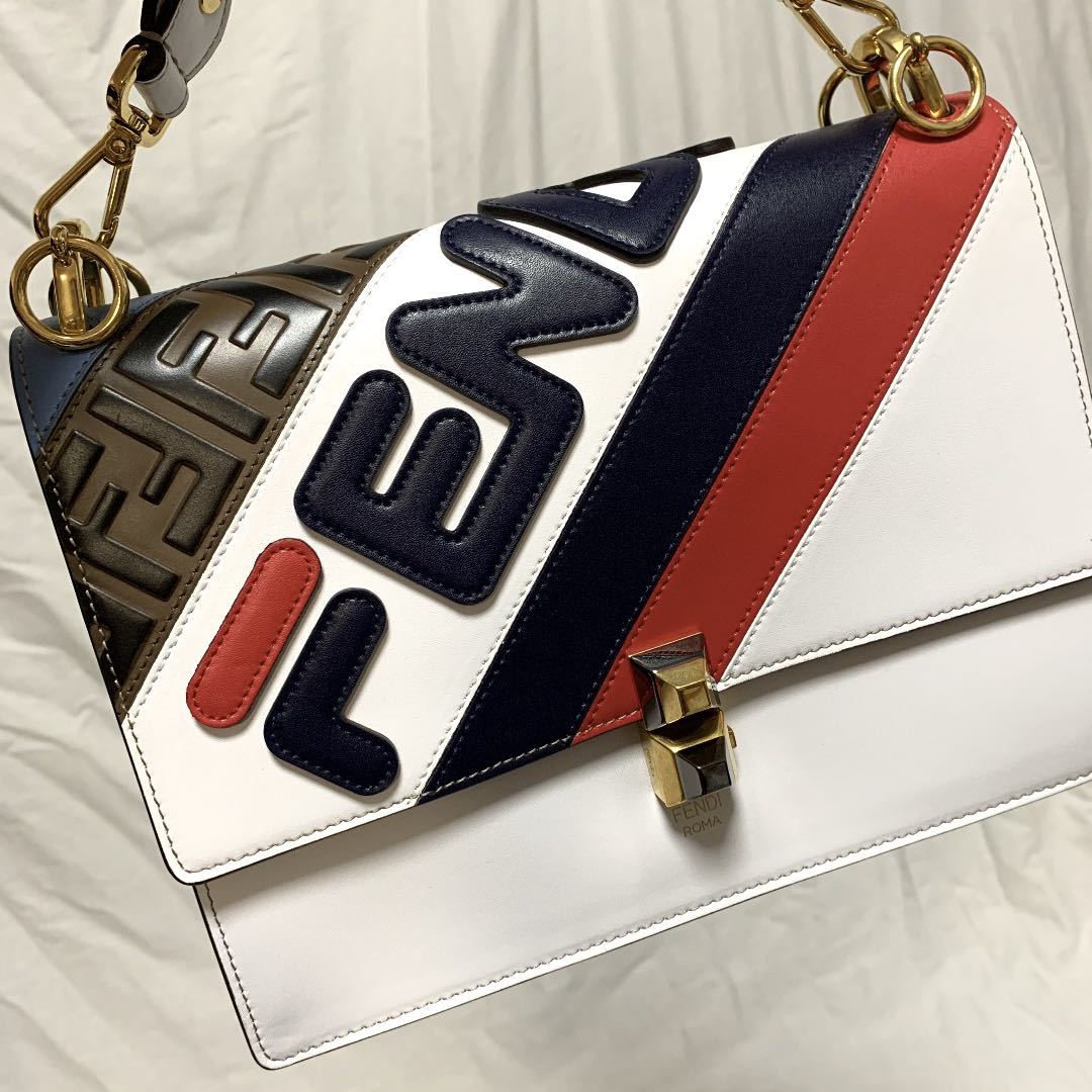 美品 保存袋付き FENDI 8BT283 フェンディ FILAコラボ フィラ KANI  