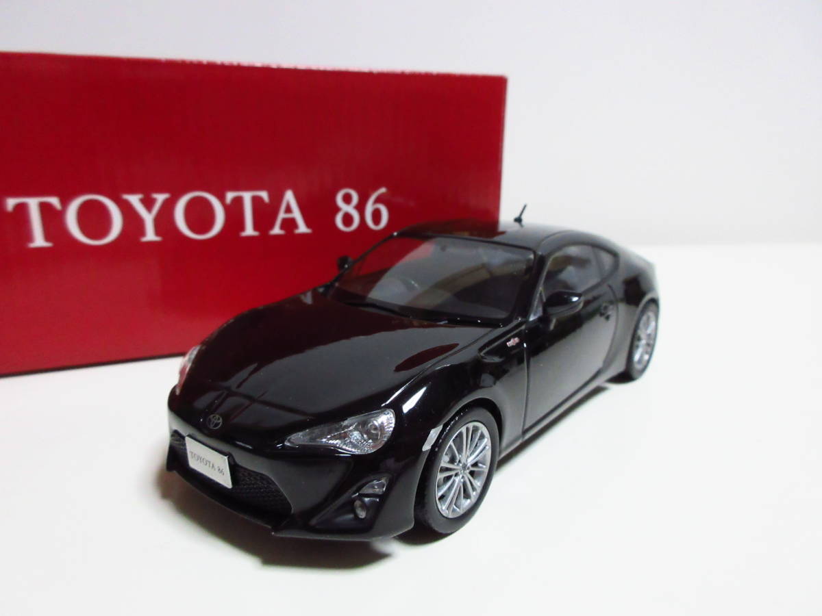 1/30 トヨタ 86 TOYOTA86 カラーサンプル 非売品 ミニカー クリスタル