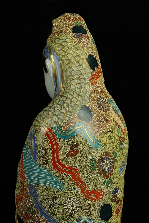 石川県九谷焼観音像 陶器製 女性像 装飾品 伝統工芸品 日本美術 金彩
