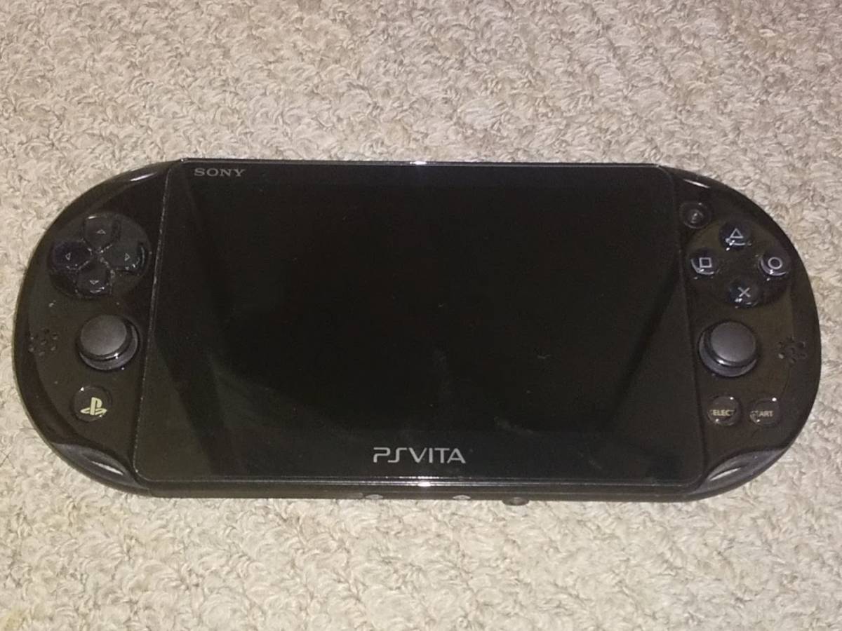 PS VITA PCH-2000 ZA11☆メモリーカード8GB、外箱、ケーブル類付属