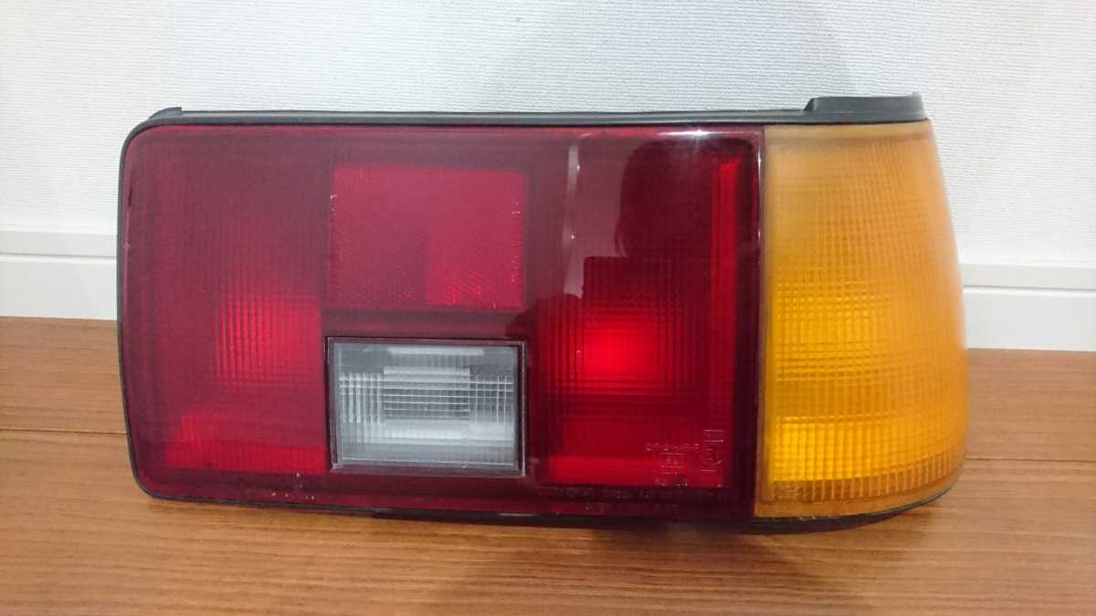 レビン 2ドア ae86 テールレンズ AE86 前期 テールライト 左右セット