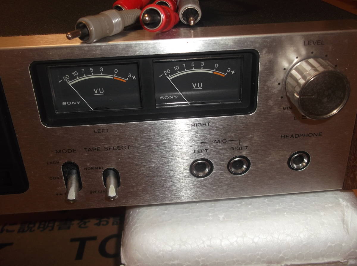 SONY TC-835 - STEREO 0 TAPE ◇8トラック・デッキ◇8-TRACK TC-835(60Hz