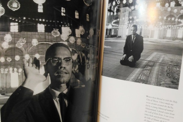 マルコム X 洋書写真集 Malcolm X The Great Photographs 黒人公民権運動 キング牧師 モハメド アリ ブラック ムスリム ドキュメント 売買されたオークション情報 Yahooの商品情報をアーカイブ公開 オークファン Aucfan Com