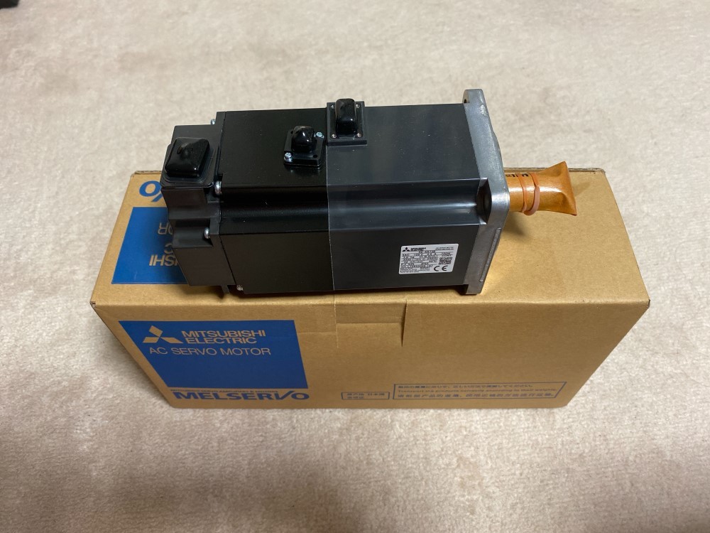 新品 MITSUBISHI 三菱電機 ACサーボモーター□AC SERVO MOTOR HF-KP23K