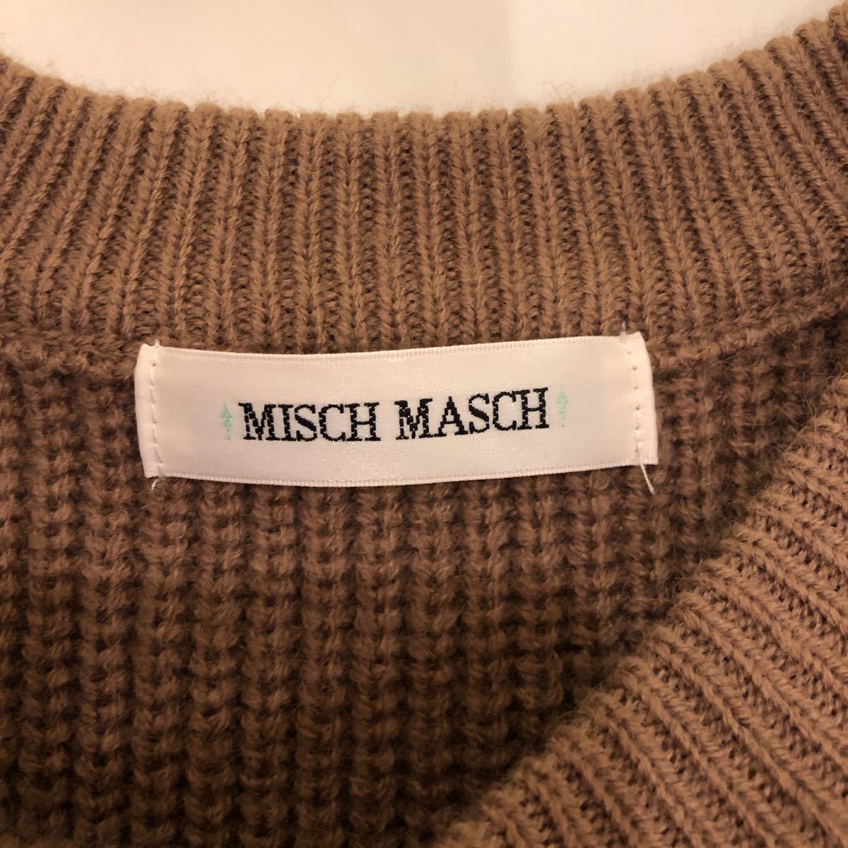 ミッシュマッシュのキャメルのニットワンピース ワンピース 売買されたオークション情報 Yahooの商品情報をアーカイブ公開 オークファン Aucfan Com