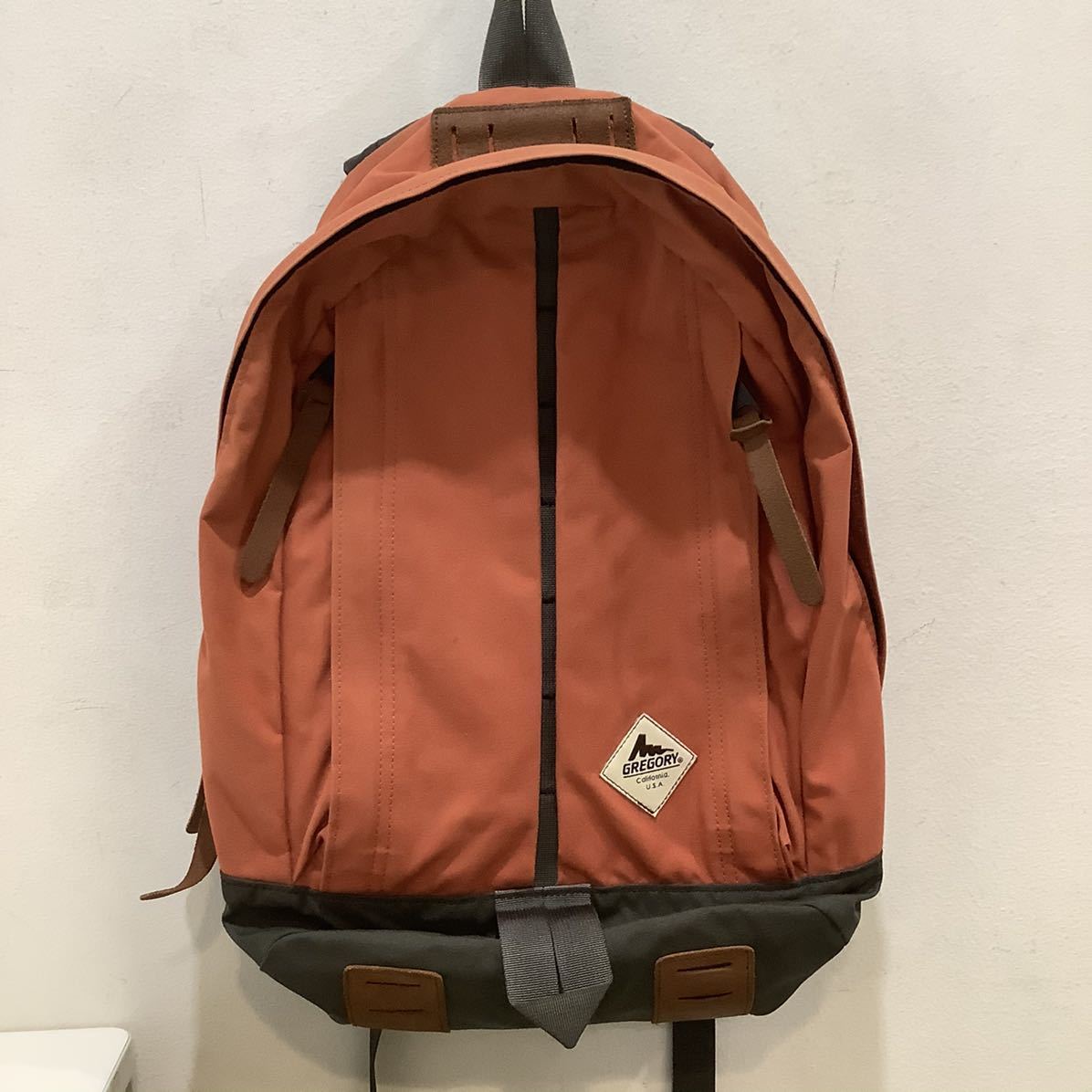  GREGORY グレゴリー バックパック リュック オレンジ(リュックサック)｜売買されたオークション情報、yahooの商品情報をアーカイブ公開 - オークファン グレゴリー