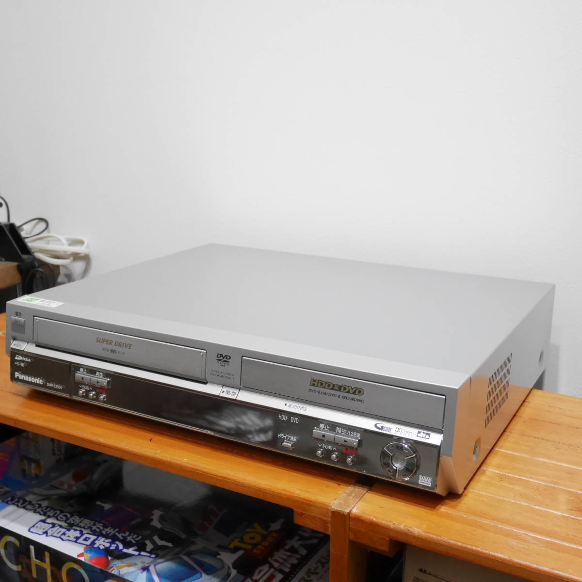 DMR-E250V パナソニック Panasonic - HDD内蔵VHS一体型DVDレコーダー