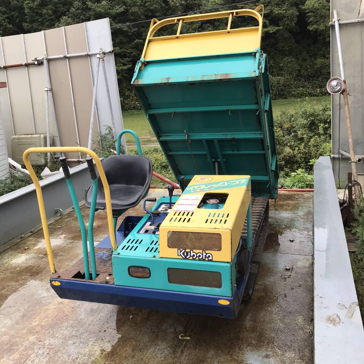 筑水キャニコム　乗用油圧運搬車（BFE806）