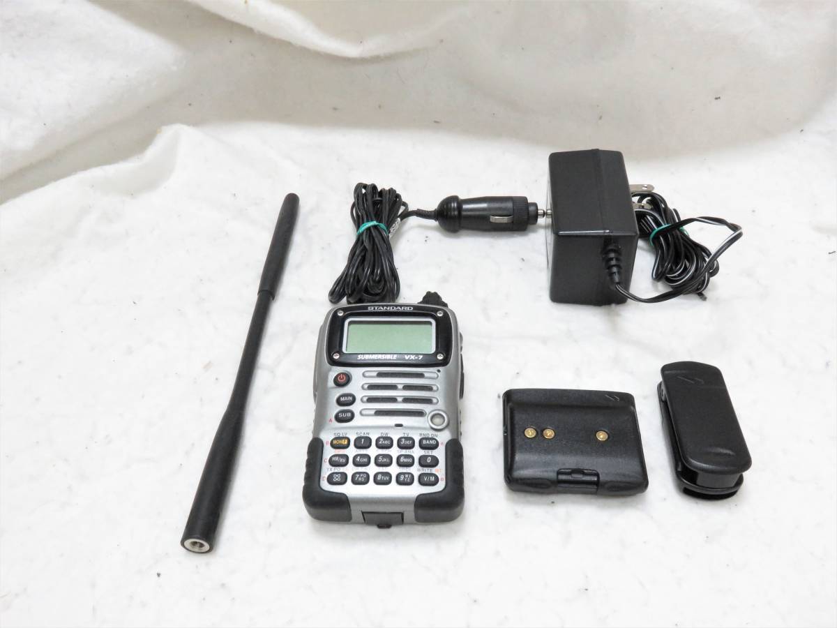 YAESU VX-7 50/144/430 トリプルバンド 50MHzAM運用可能 5W ハンディ