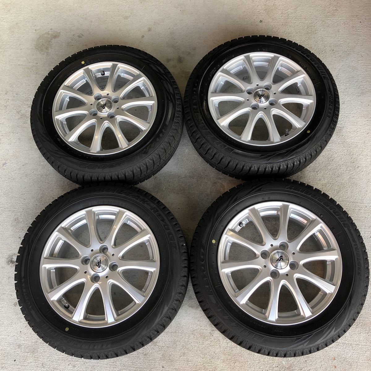赤字超特価，お買い得 2016年41週9.5山ブリジストンレボGZ 175/65R15アルミセット アクアヴィッツフィットカローラ(スタッドレスタイヤ)｜売買されたオークション情報、yahooの商品情報をアーカイブ公開 - オークファ 4穴
