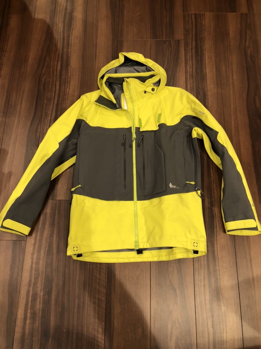 人気定番，SALE BURTON AK457 GUIDE JACKT Ｓサイズ イエローグレー(Sサイズ)｜売買されたオークション情報、yahooの商品情報をアーカイブ公開 - オークファン トップス、ジャケット