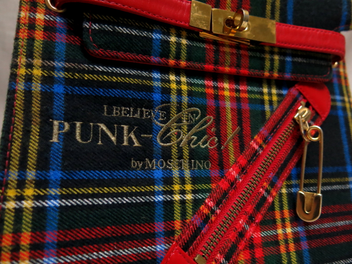 ○美品○Moschino モスキーノ○I BELIEVE IN PUNK-Chic!○タータン 