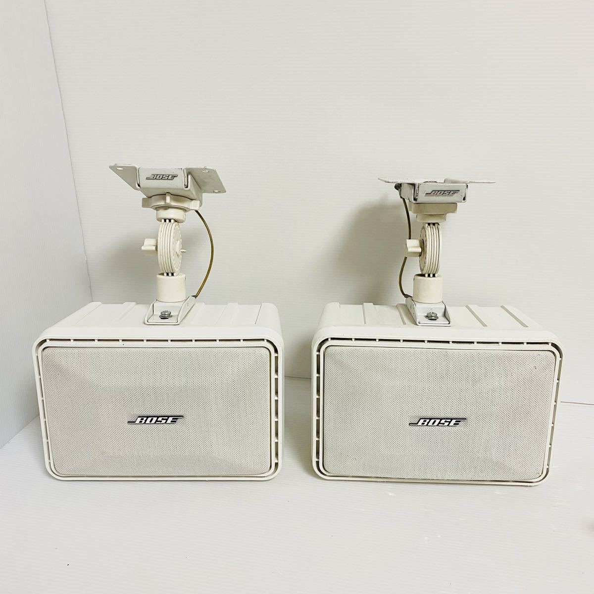 BOSE 111PYW ホワイト ペア スピーカー2台セット 天吊り金具付き 専門店品質 BOSE 101MMW ホワイト ペアスピーカー 純正吊り金具 CW-30W