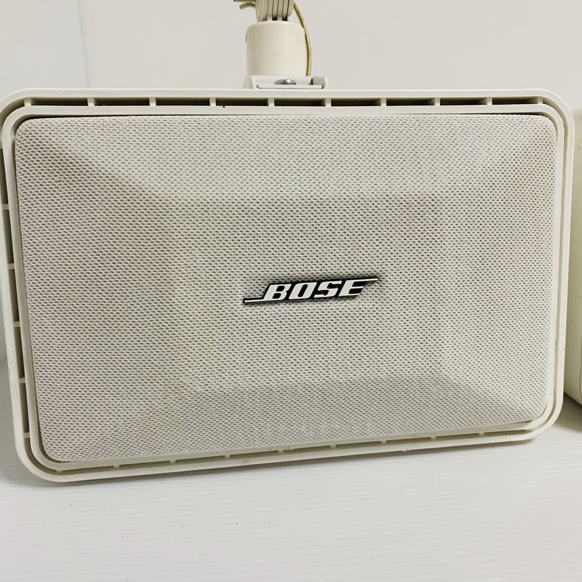 専門店品質 BOSE 101MMW ホワイト ペアスピーカー 純正吊り金具 CW-30W