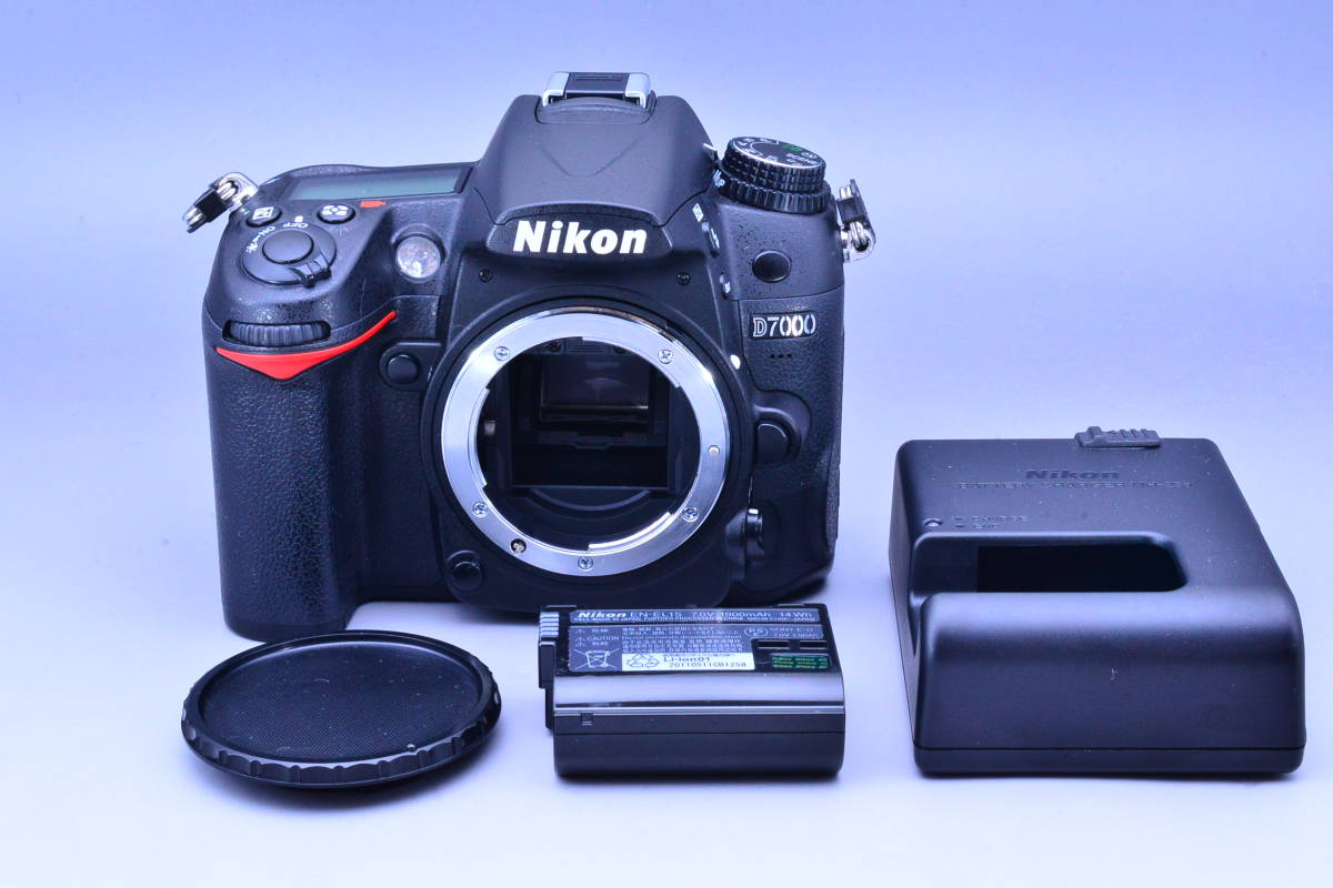 ★撮影枚数1,888枚・美品★ ニコン D7000 ボディ #23266 極上品・女性ワンオーナー品】NIKON ニコン D7000 非常に綺麗な清潔感