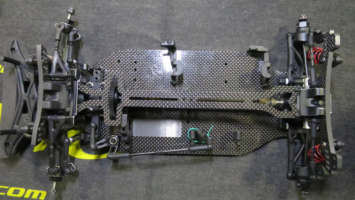 YD-4 - 4WD コンペティションドリフト シャーシキット ラジコン ヨコモ