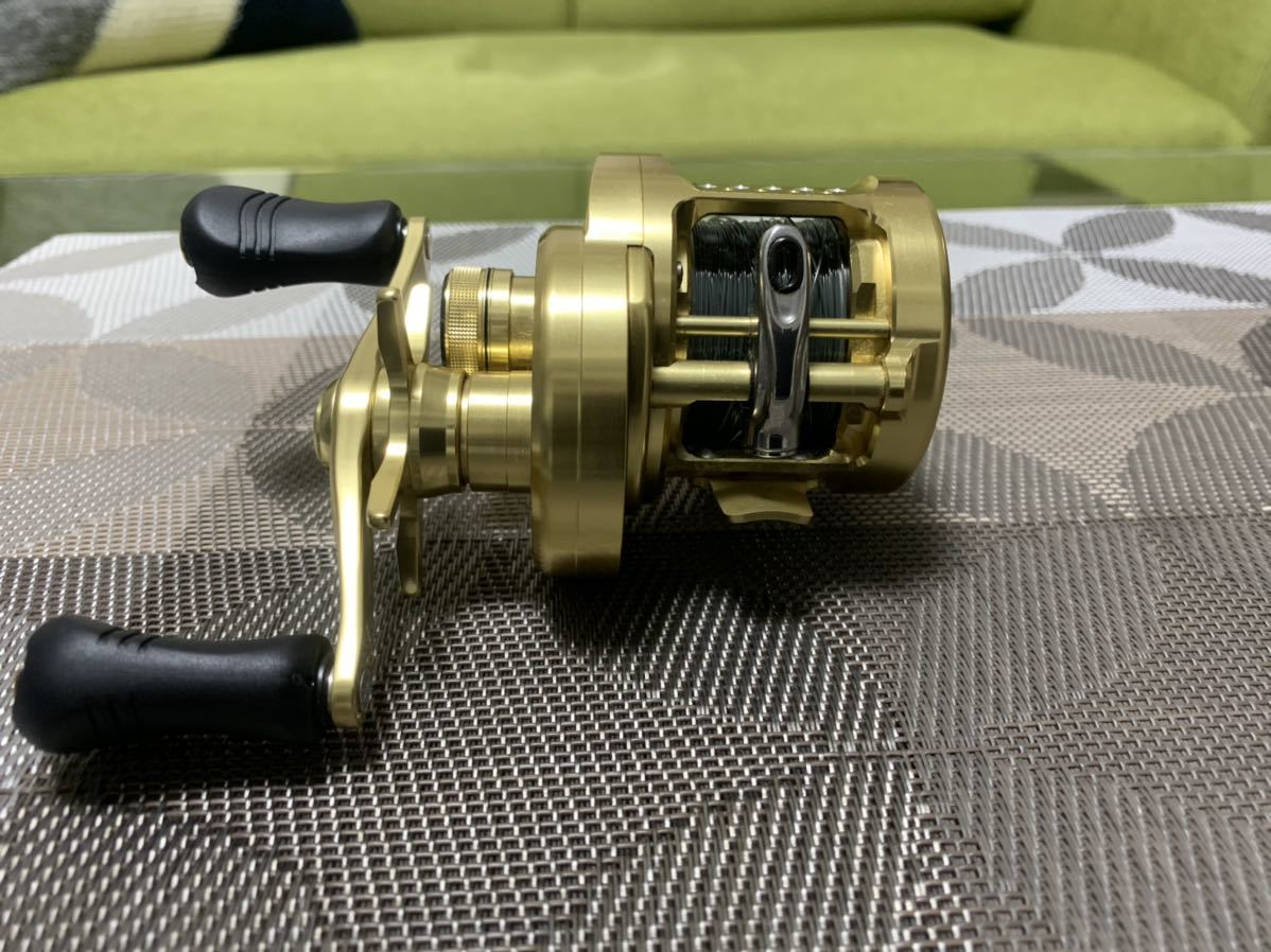 15カルカッタコンクエスト0hg 右ハンドル シマノ 売買されたオークション情報 Yahooの商品情報をアーカイブ公開 オークファン Aucfan Com