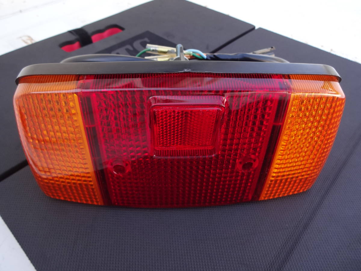 当時物 純正品 CBX400F テールレンズセットユニット CBX400F 当時物 純正品 CBX400F テールレンズセットユニット CBX400F