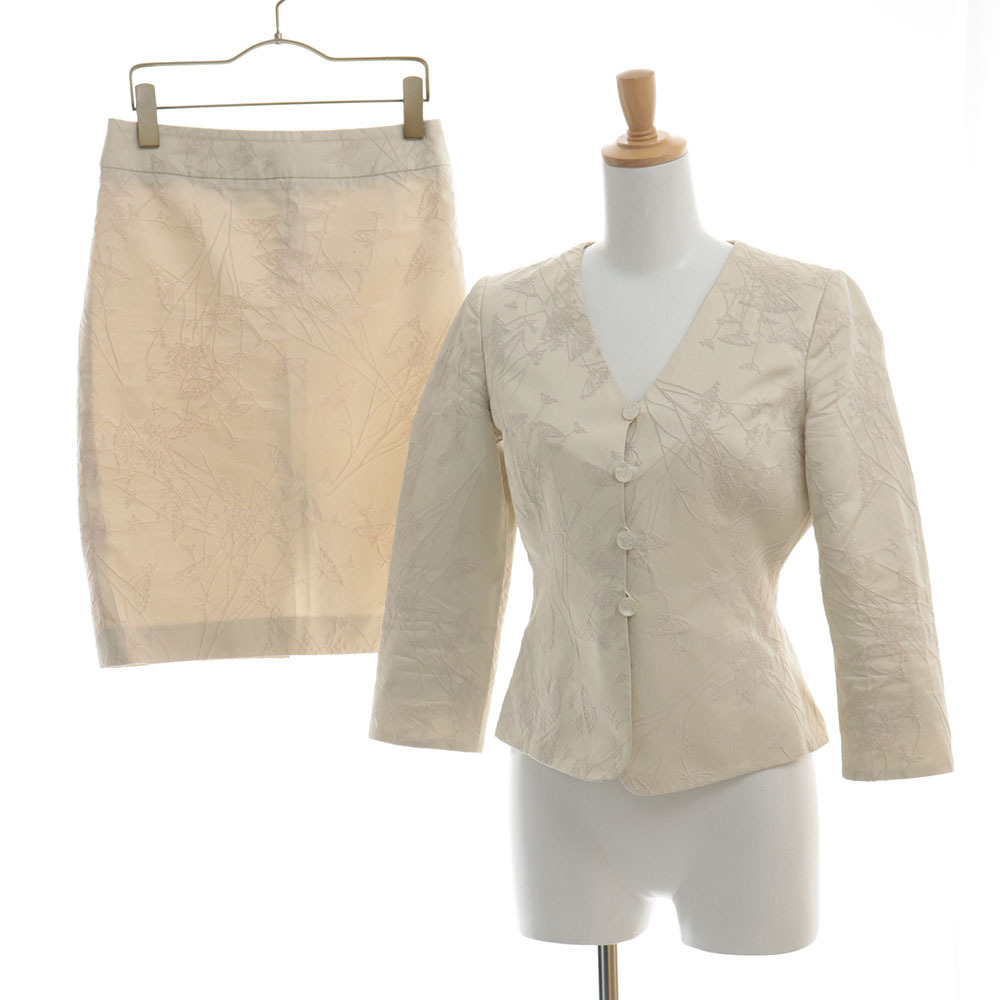 アルマーニコレッツォーニ スカートスーツ（□ ARMANI COLLEZIONI  