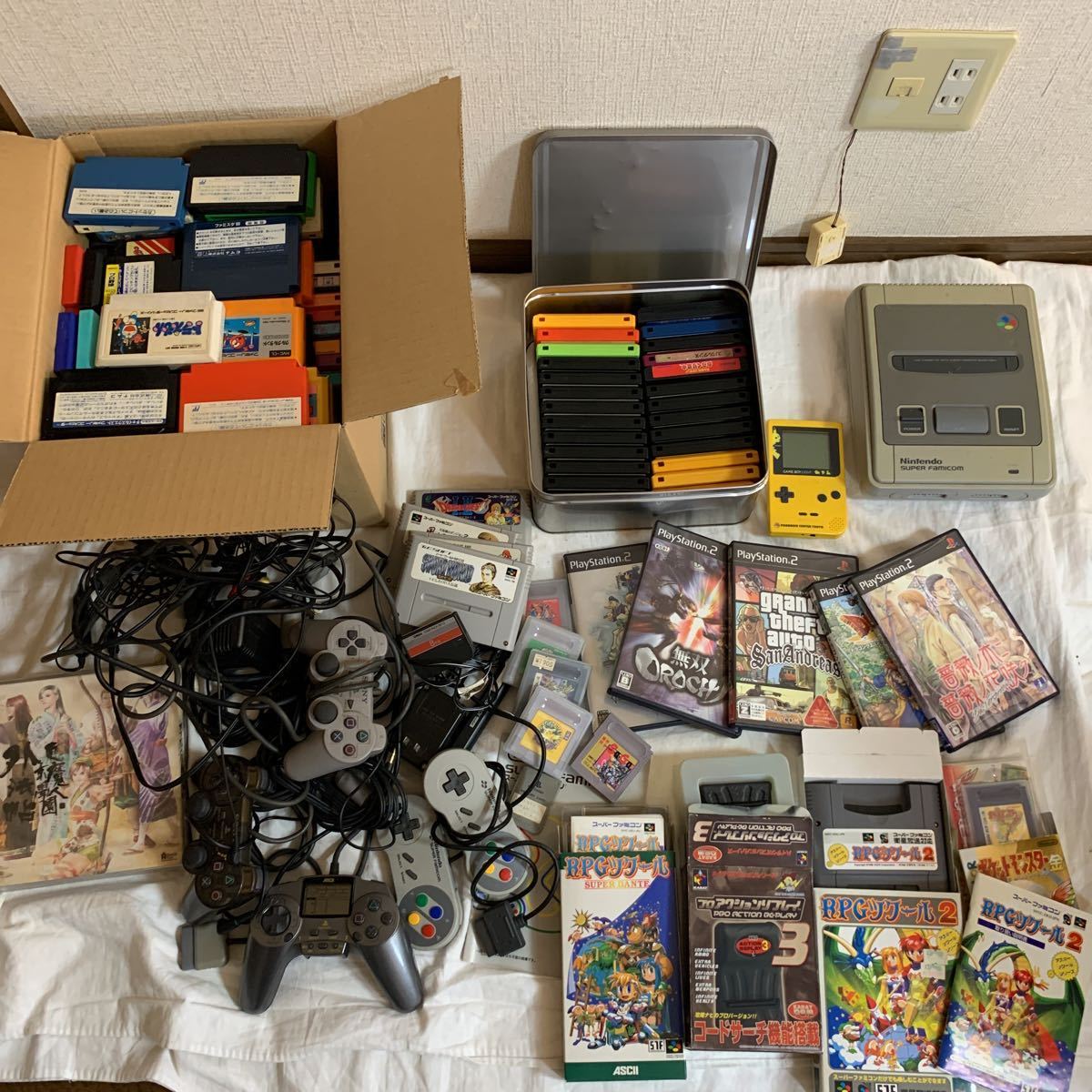 ゲーム機 ゲームソフト 付属品まとめ売り ファミコン