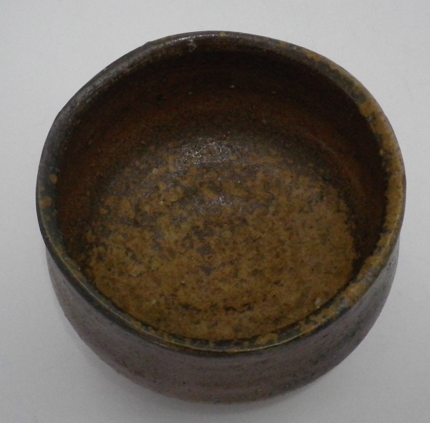 Z-71】☆西川政美（金重陶陽：内弟子） 備前茶碗 四方桟共箱☆