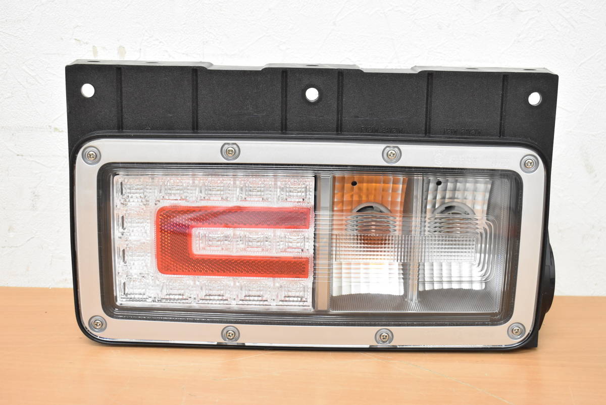 HINO NEW PROFIA 日野 プロフィア 純正 LED テールランプ 左右 SET 220