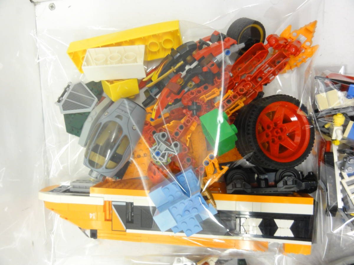 レゴ LEGO 大量ジャンクセット - ジャンク メルカリ バラ ブロック CITY 5種 プチカタログ付き まとめ売り 部品 ジャンクLEGO 色々シリーズ③ r