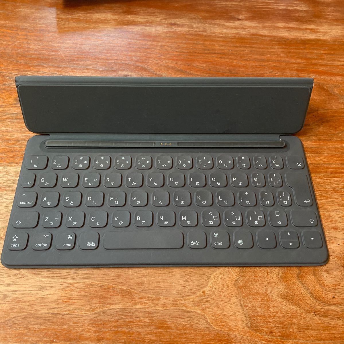 中古 Apple純正 10.5インチ iPad Pro用 Smart Keyboard MPTL2J/A