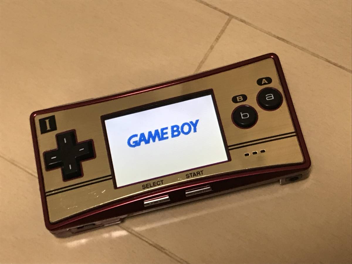 ゲームボーイミクロ メーカー生産 (ファミコンバージョン) カラー ファミコン レトロゲーム)ゲームボーイミクロ[ファミコンカラー]を買いました ニンテンドー★ゲームボーイミクロ★GAME BOY micro★FCカラー★充電器付き