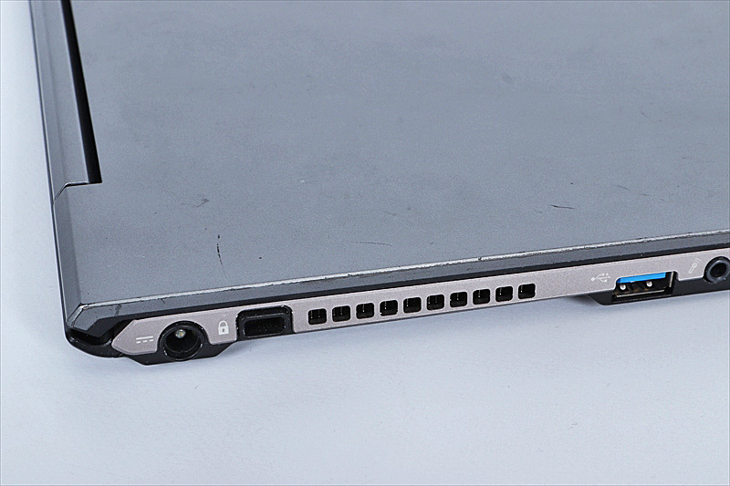 中古ノートPC】メモリ増設済！富士通 LIFEBOOK U745/K (i5-5300U/8GB