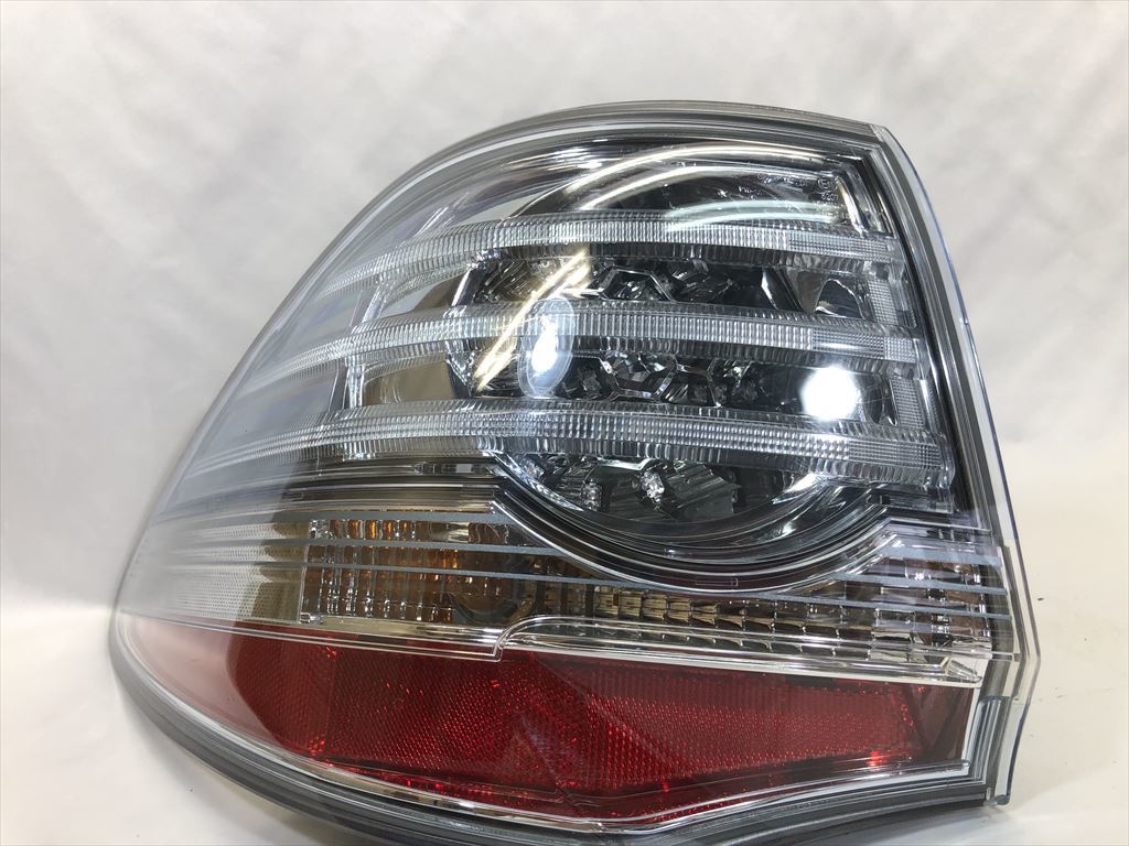 200系 クラウン テールランプ 左右 GWS204 ロイヤル ハイブリッド