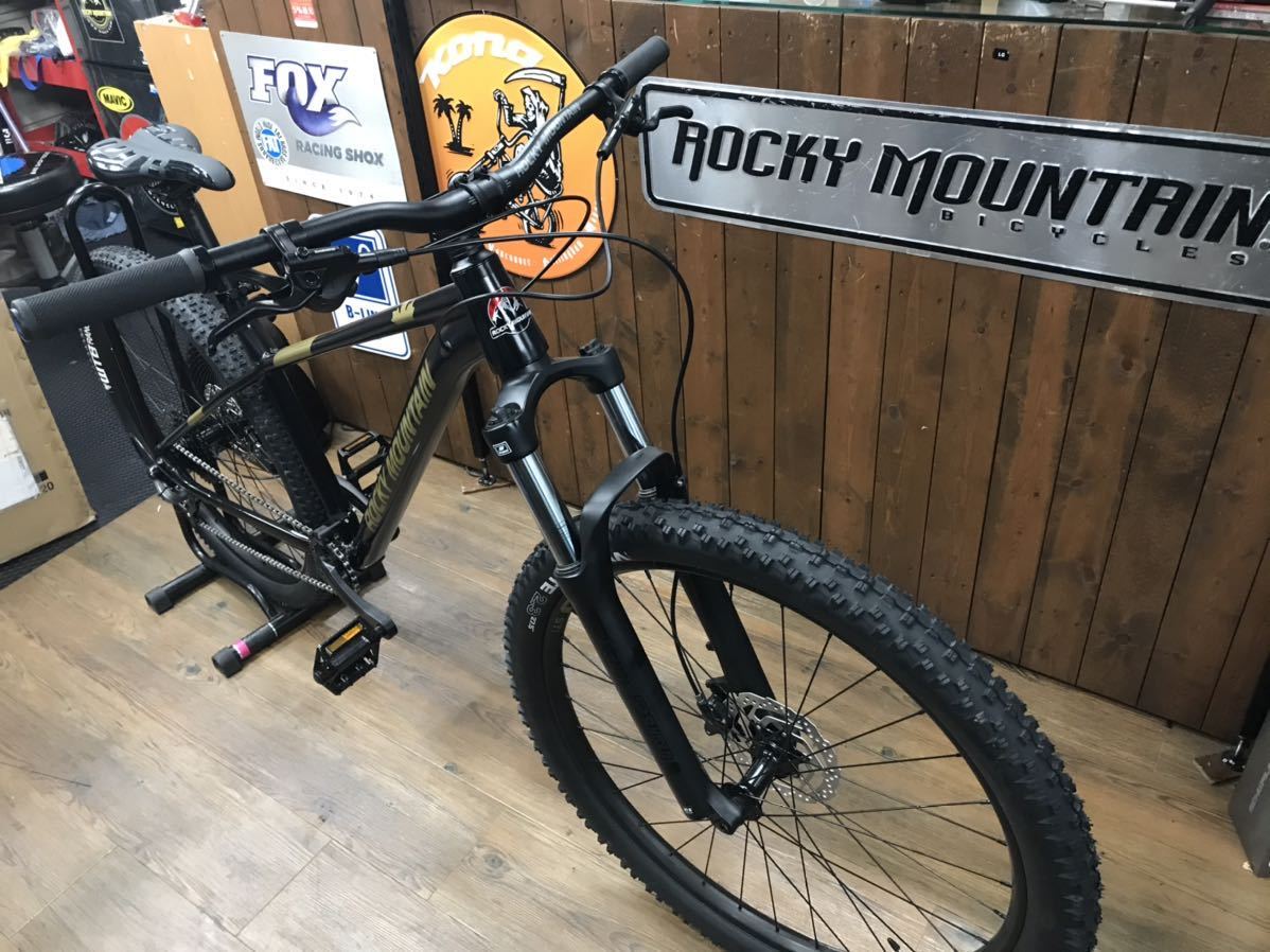 【人気，高品質】 マウンテンバイク ロッキーマウンテン SOUL 20 Mサイズ 27.5インチ 10月納品車 MTB専門店組み立て品 ほぼ新(マウンテンバイク)｜売買されたオークション情報、yahooの商品情報をアーカイブ公開 - マウンテンバイク