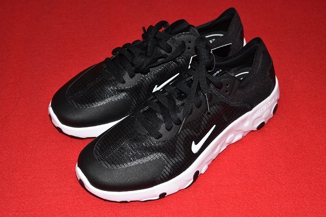 NIKE　ナイキ リニュー ルーセント　25.5