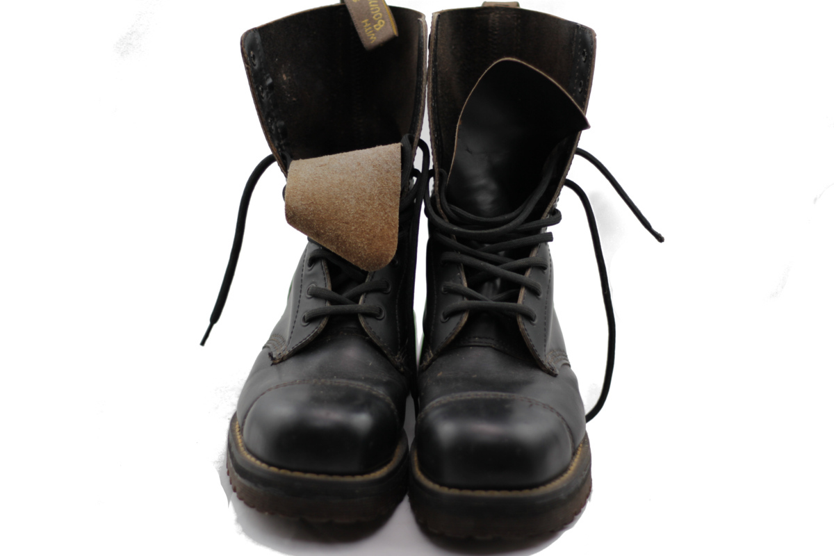 新作登場，HOT 1円スタート ！訳あり Dr. Martensドクターマーチン UK7 