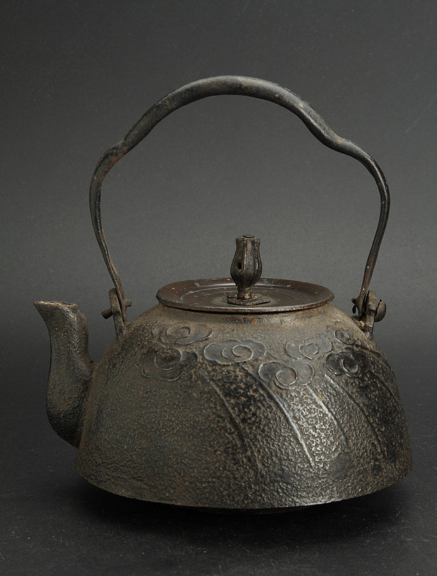 金龍堂釜師良香 旧家 在銘 鉄瓶 鉄器 急須 茶道具 茶道 煎茶道具 鉄製
