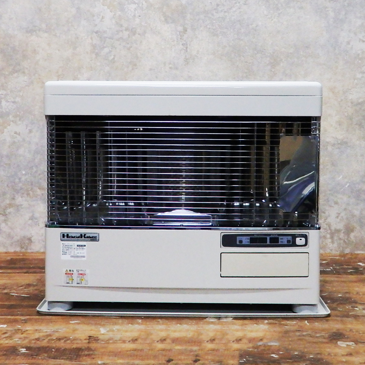 札幌発 Sunpot サンポット ハイブリッドカベック Ff式石油ストーブ Ffr 7010rf L 木造18畳 コンクリート29畳 Kk 石油ストーブ 売買されたオークション情報 Yahooの商品情報をアーカイブ公開 オークファン Aucfan Com
