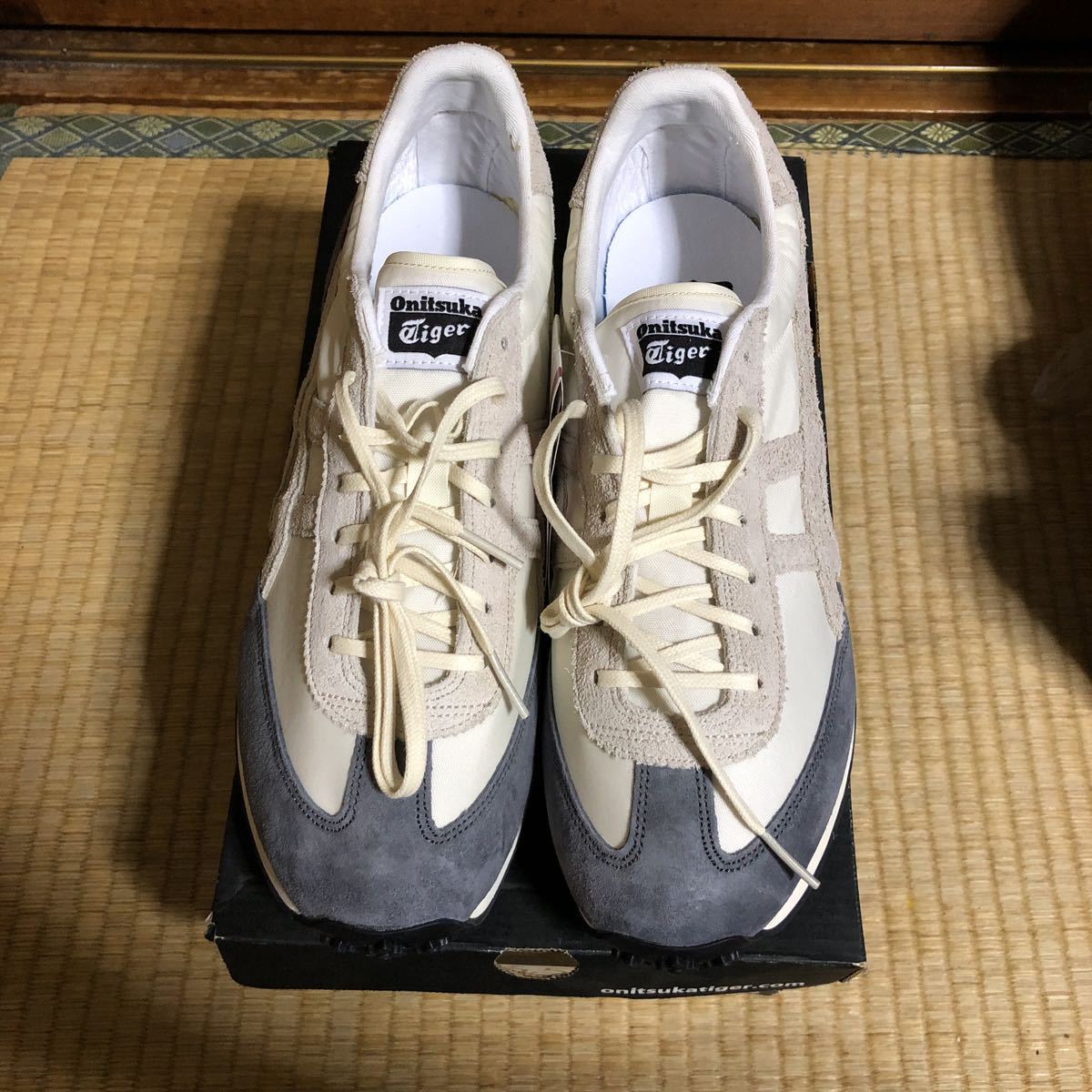 オニツカタイガー Onitsuka Tiger デレシティ 26.5 グレー ブラック 