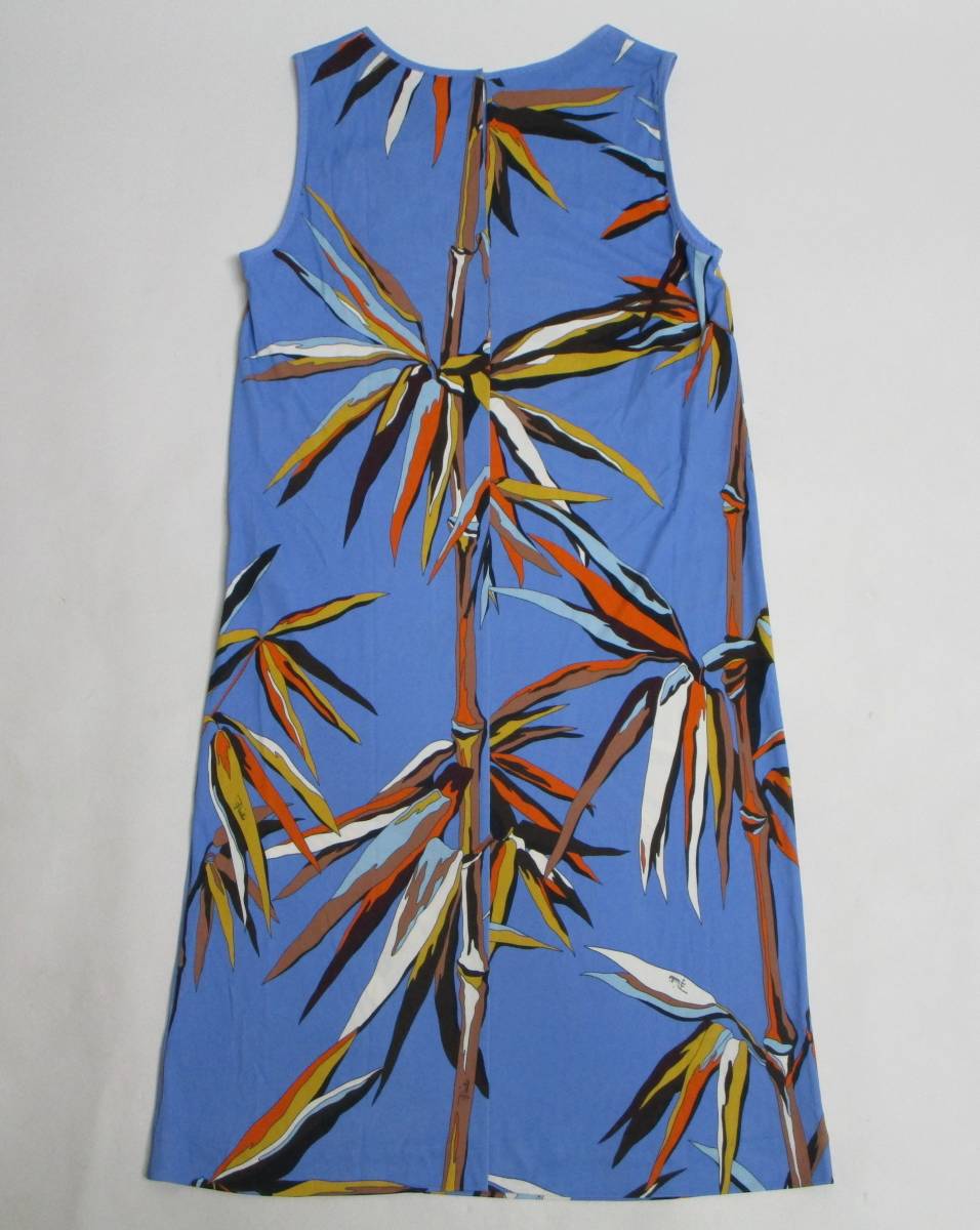 国内正規品 Emilio Pucci エミリオプッチ 17ss バンブー 総柄 ノースリーブ ワンピース ドレス 71ri91 サイズ38 ブルー イタリア製 Km ワンピース 売買されたオークション情報 Yahooの商品情報をアーカイブ公開 オークファン Aucfan Com